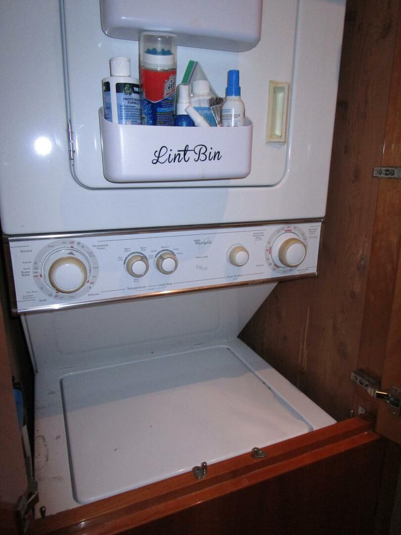 Slide: The Image of Companionway Laundry   - 5391462