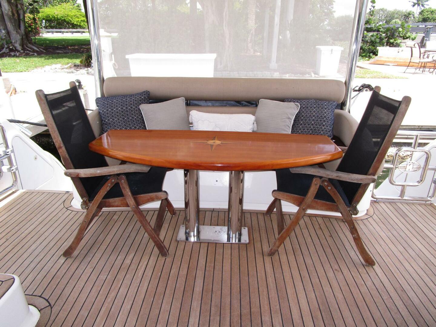 Slide: The Image of Aft Deck Dining   - 5391480
