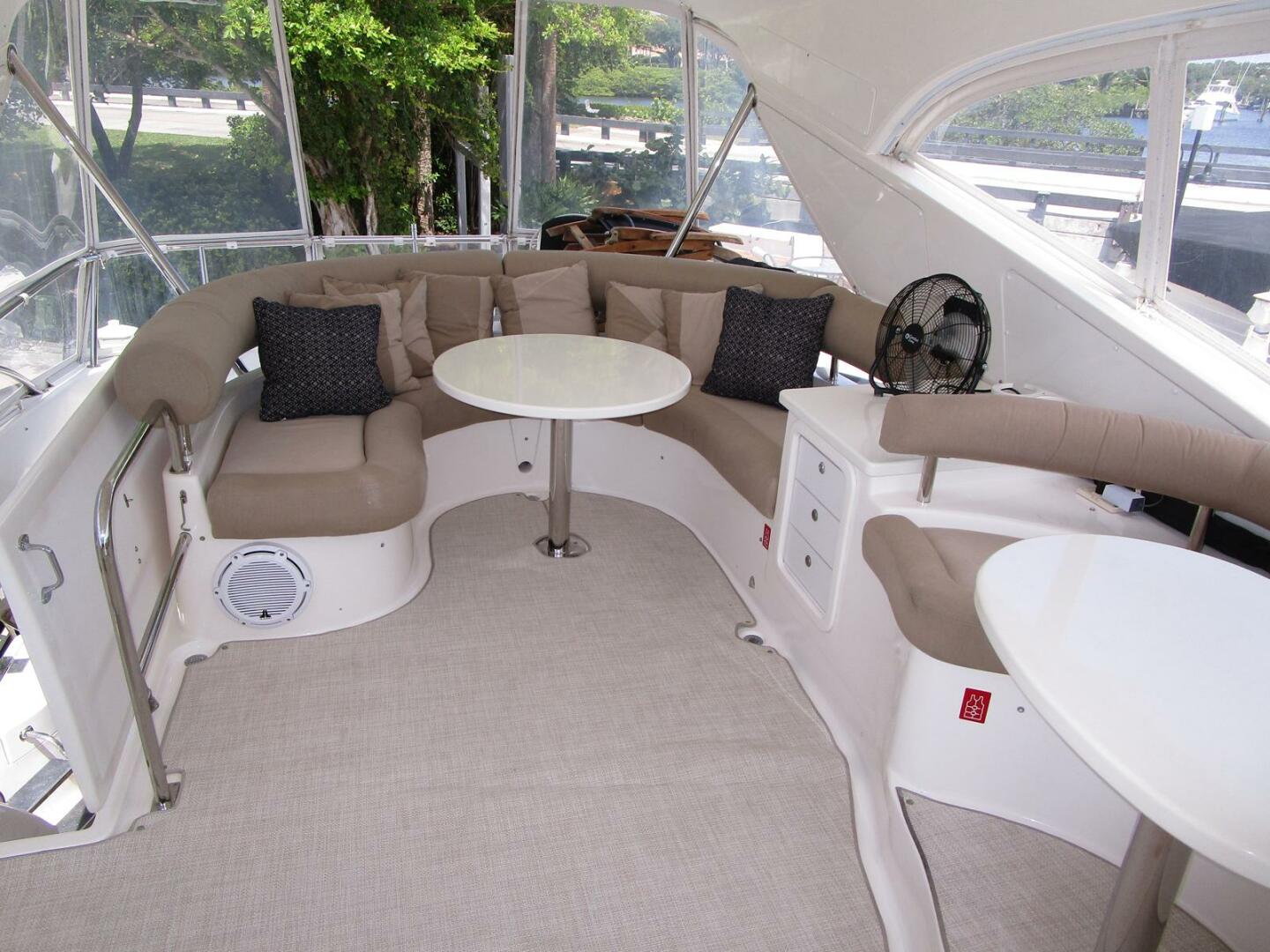 Slide: The Image of Flybridge Aft   - 5391487
