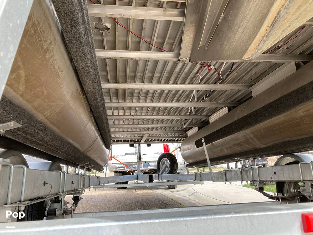 Slide: The Image of Aluminum Decking - 13992751