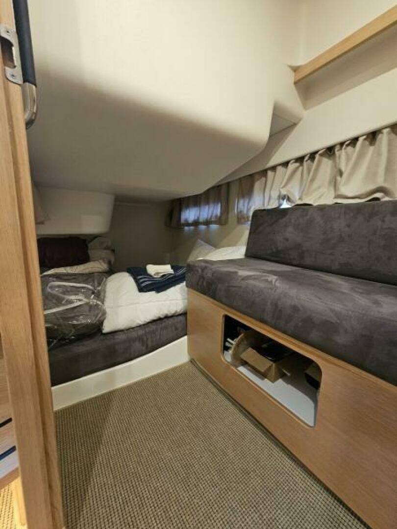 Slide: The Image of Nimbus 365 Coupe 2022 - 4718429