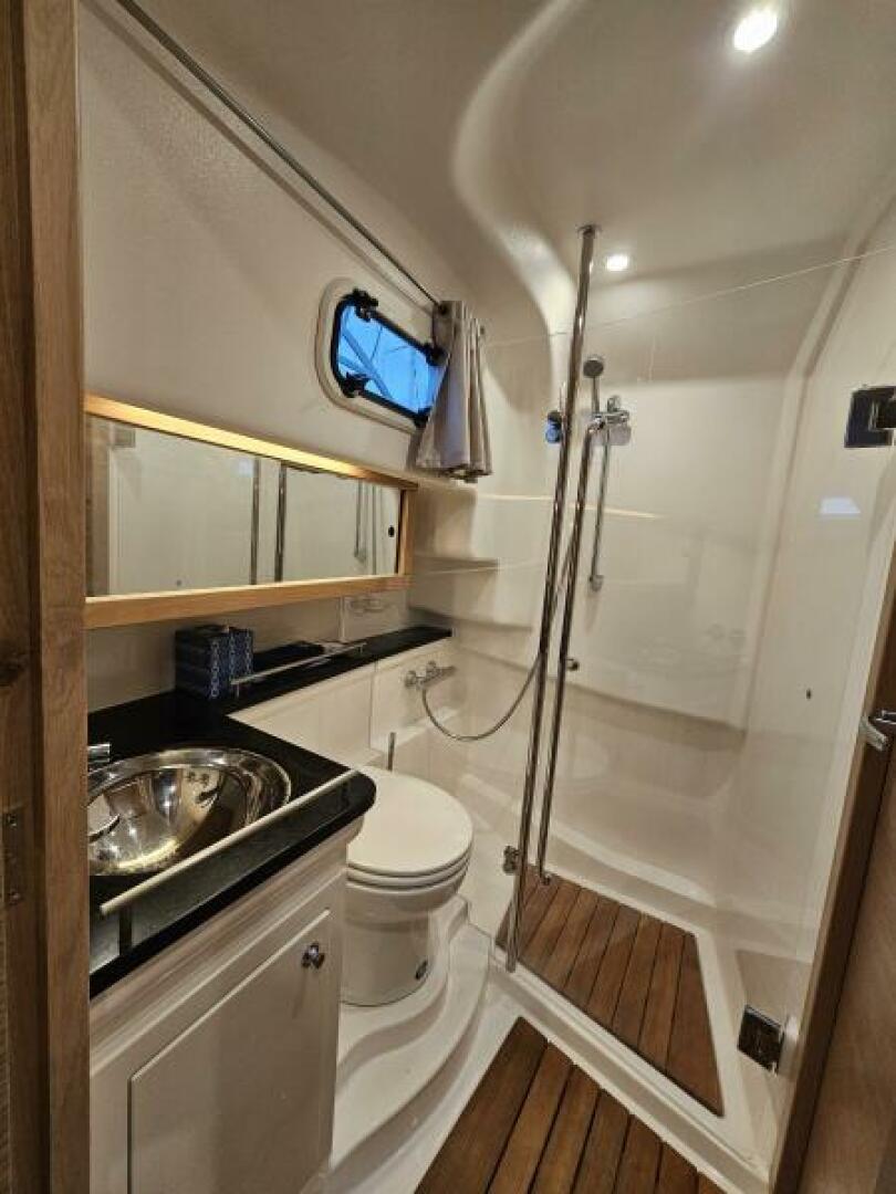 Slide: The Image of Nimbus 365 Coupe 2022 - 4718430