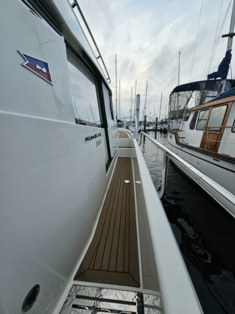 Slide: The Image of Nimbus 365 Coupe 2022 - 4718431