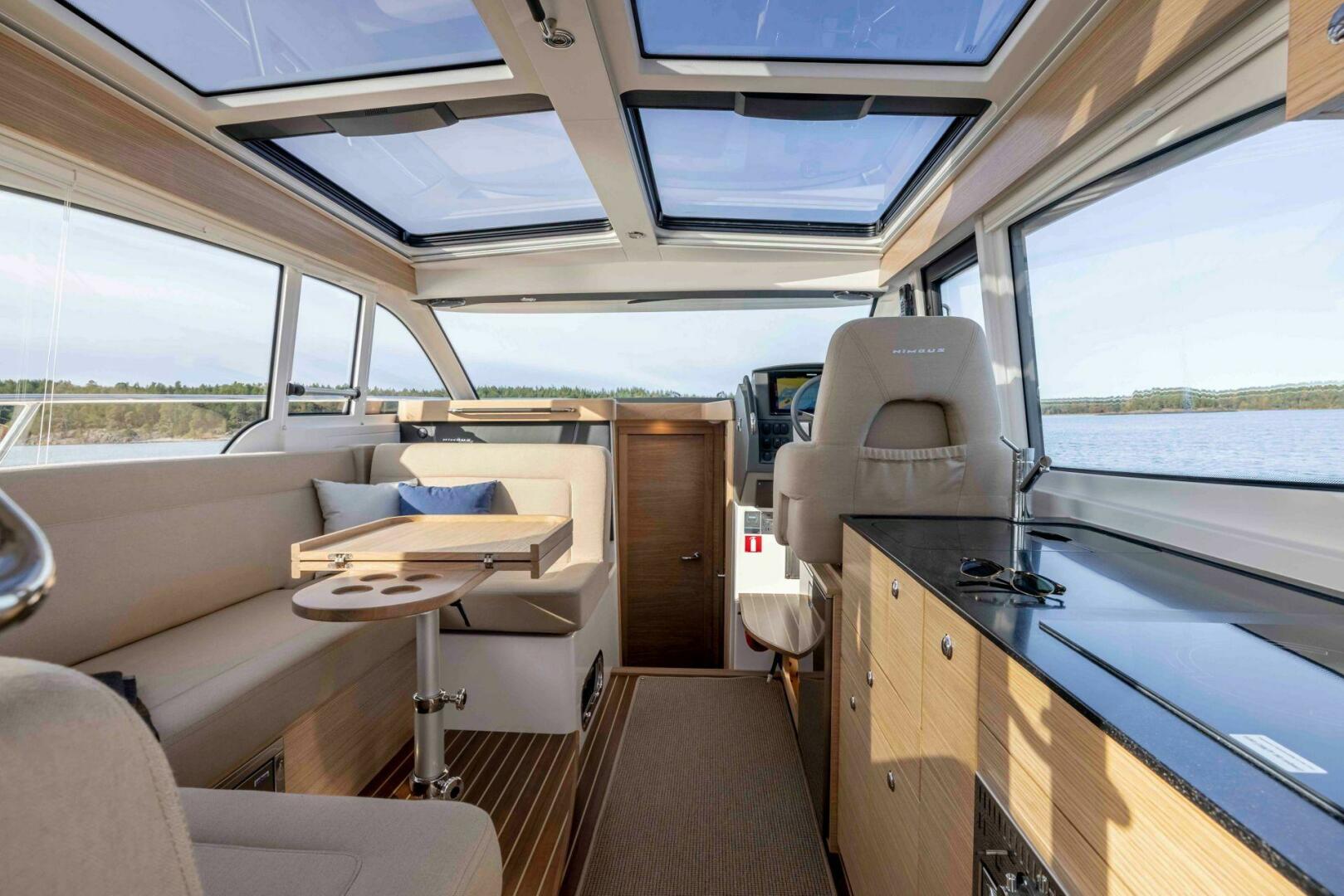 Slide: The Image of Nimbus 365 Coupe 2025 - 4920684