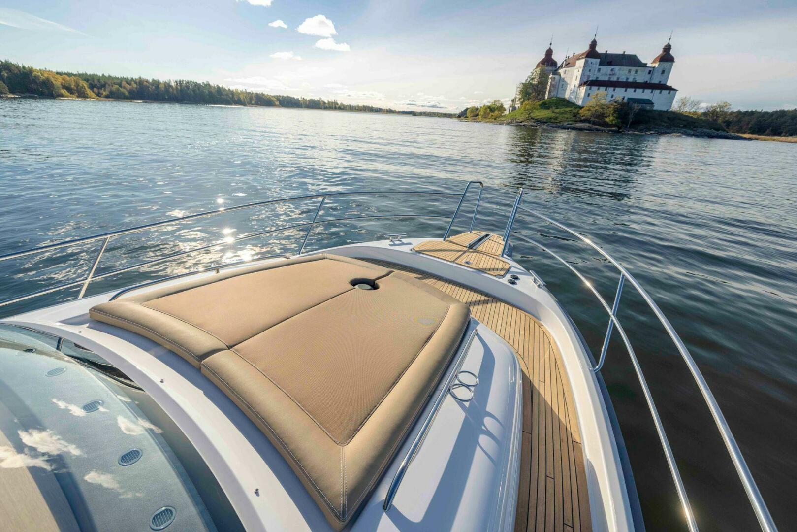 Slide: The Image of Nimbus 365 Coupe 2025 - 4920685