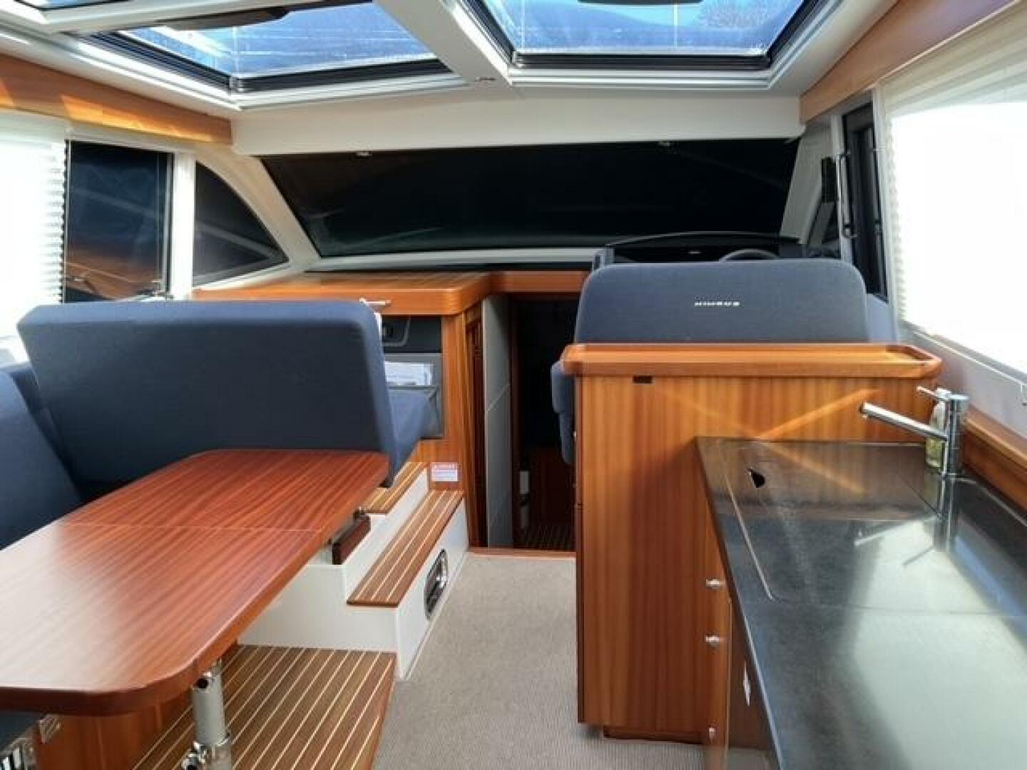 Slide: The Image of Nimbus 405 Coupe 2022 - 20