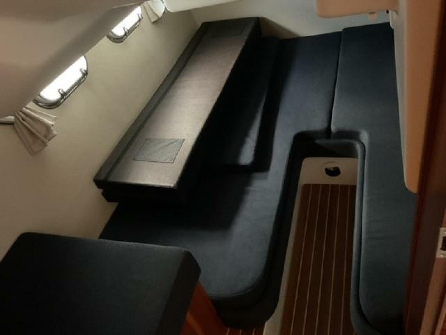 Slide: The Image of Nimbus 405 Coupe 2022 - 24