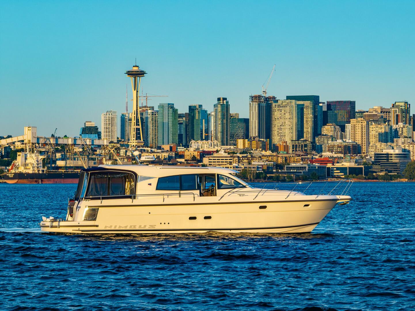 Slide: The Image of Nimbus 405 Coupe 2022 - 5395094