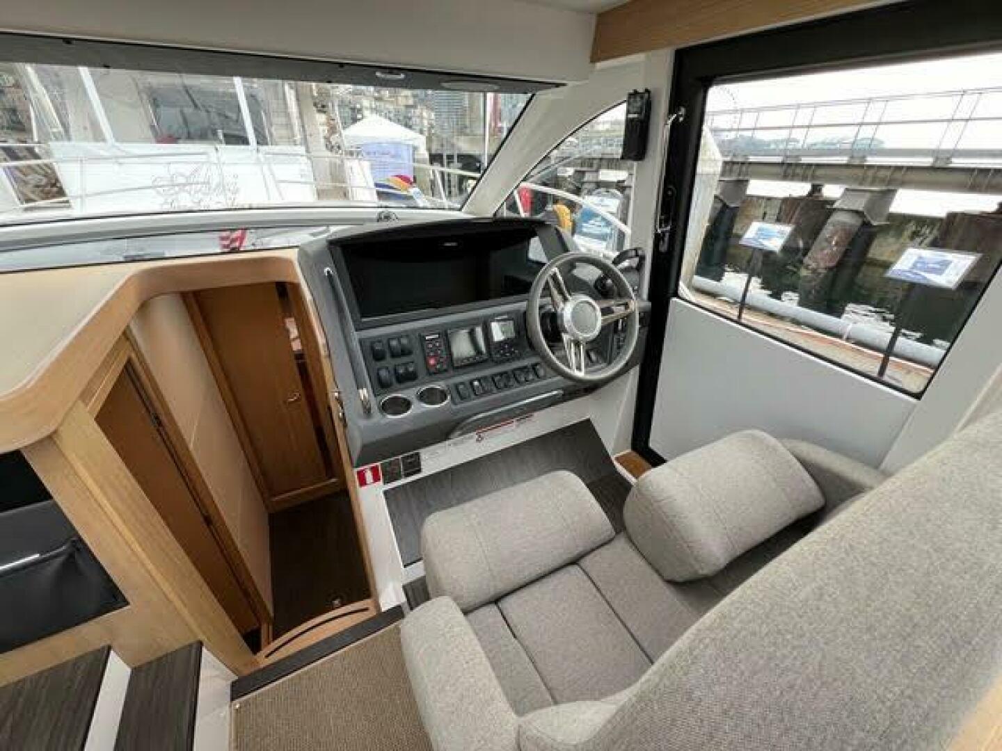 Slide: The Image of Nimbus 405 Coupe #124 2023 - 4192159