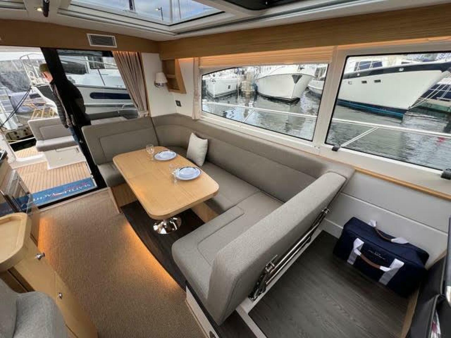 Slide: The Image of Nimbus 405 Coupe #124 2023 - 4192168