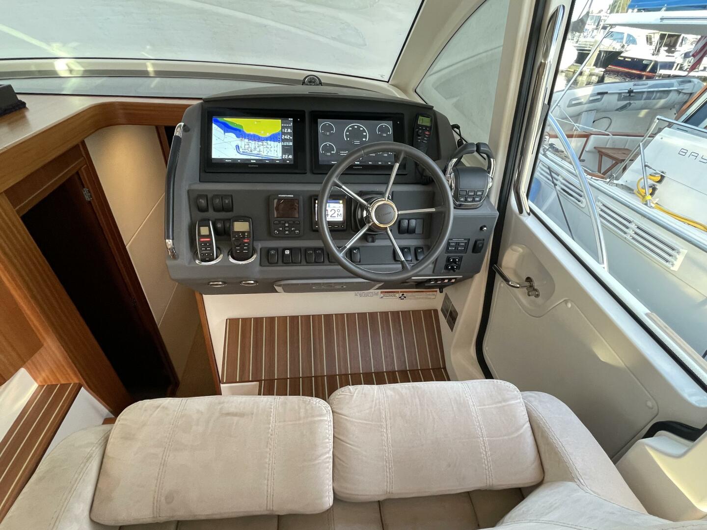 Slide: The Image of Nimbus 405 Flybridge 2017 - 5046558