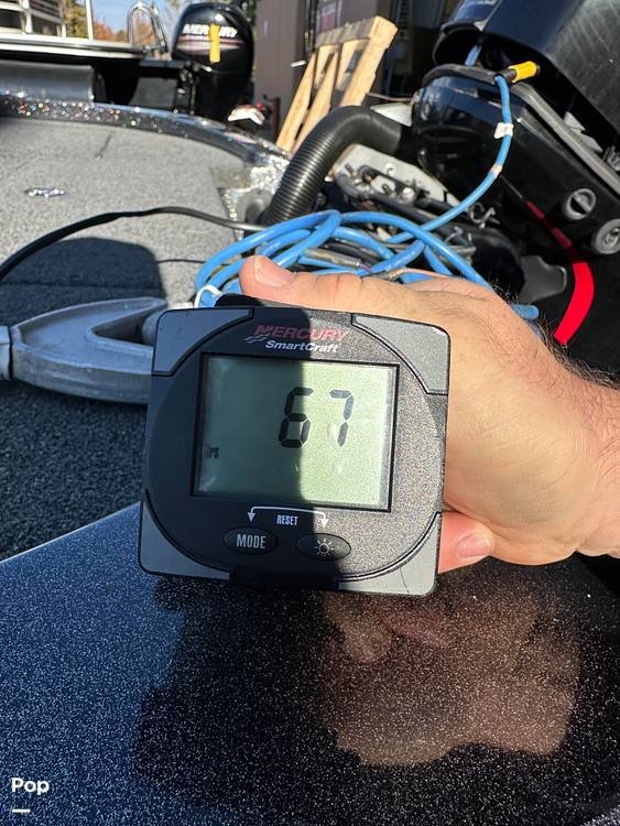 Slide: The Image of Hours pulled by Marine Mechanic - 14963005