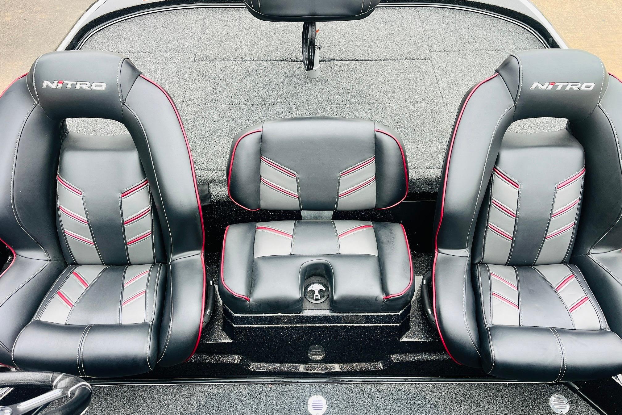 Slide: The Image of Black and red seats in a 2021 Nitro Z19 Pro boat interior. - 40