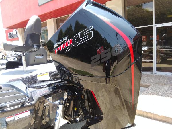 Slide: The Image of 2023 Nitro Z20 Pro boat with Mercury Pro XS 250 outboard motor. - 5