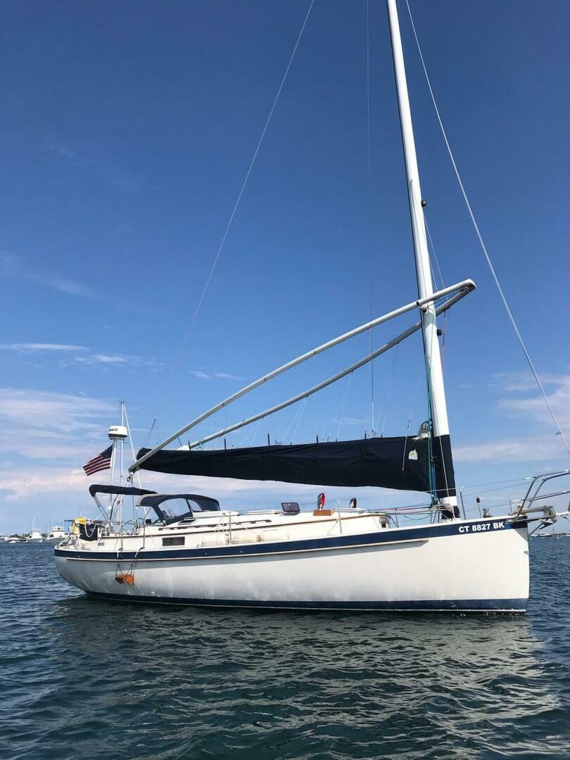 Slide: The Image of Nonsuch Auxiliary Sail 1988 - 4596665
