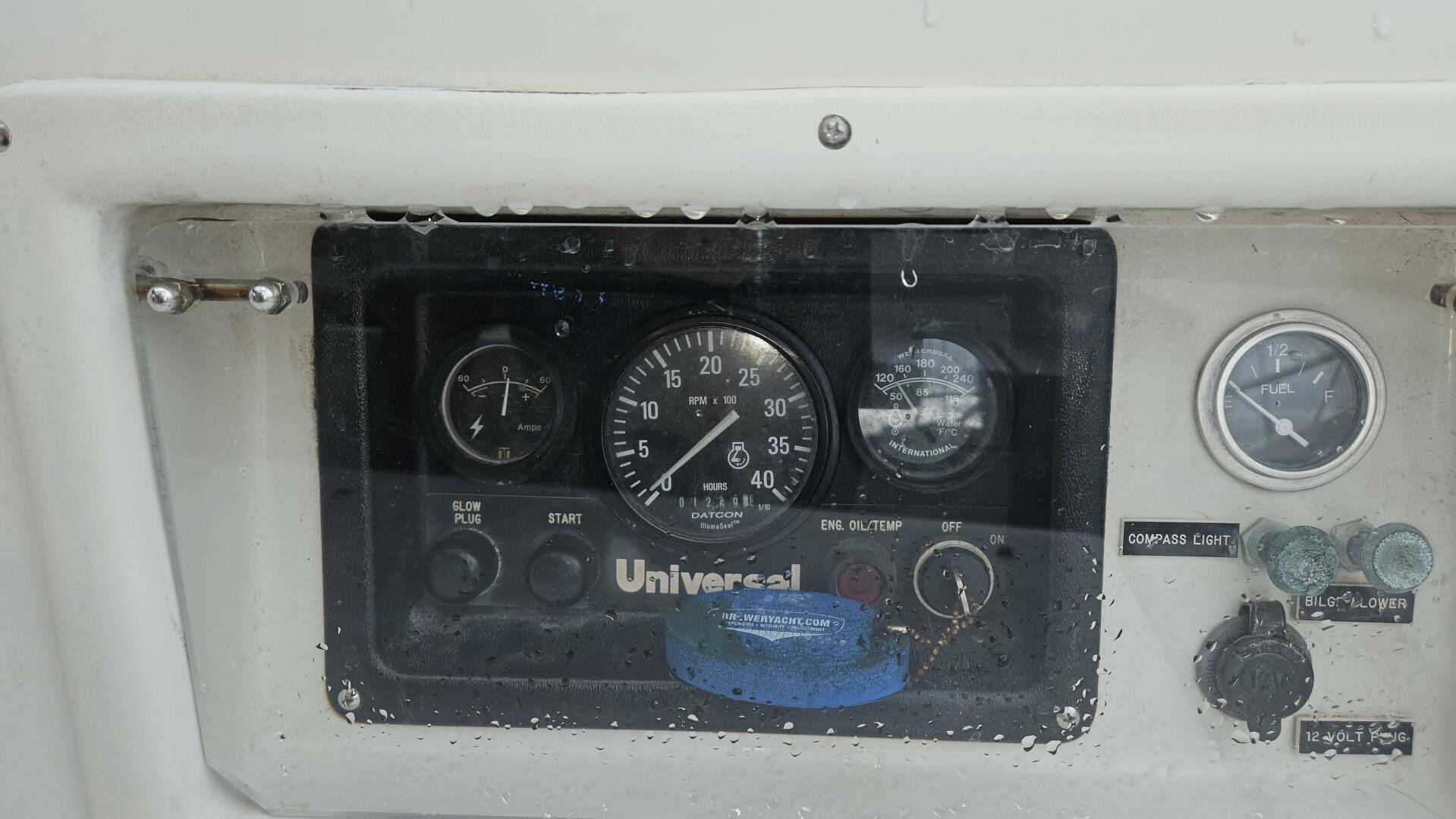 Slide: The Image of Nonsuch Auxiliary Sail 1988 - 4596601