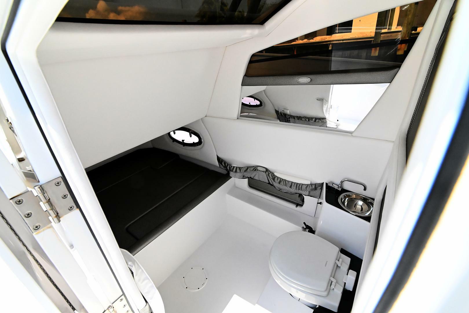 Slide: The Image of Nor-Tech 340 Sport 2020 - 4285190