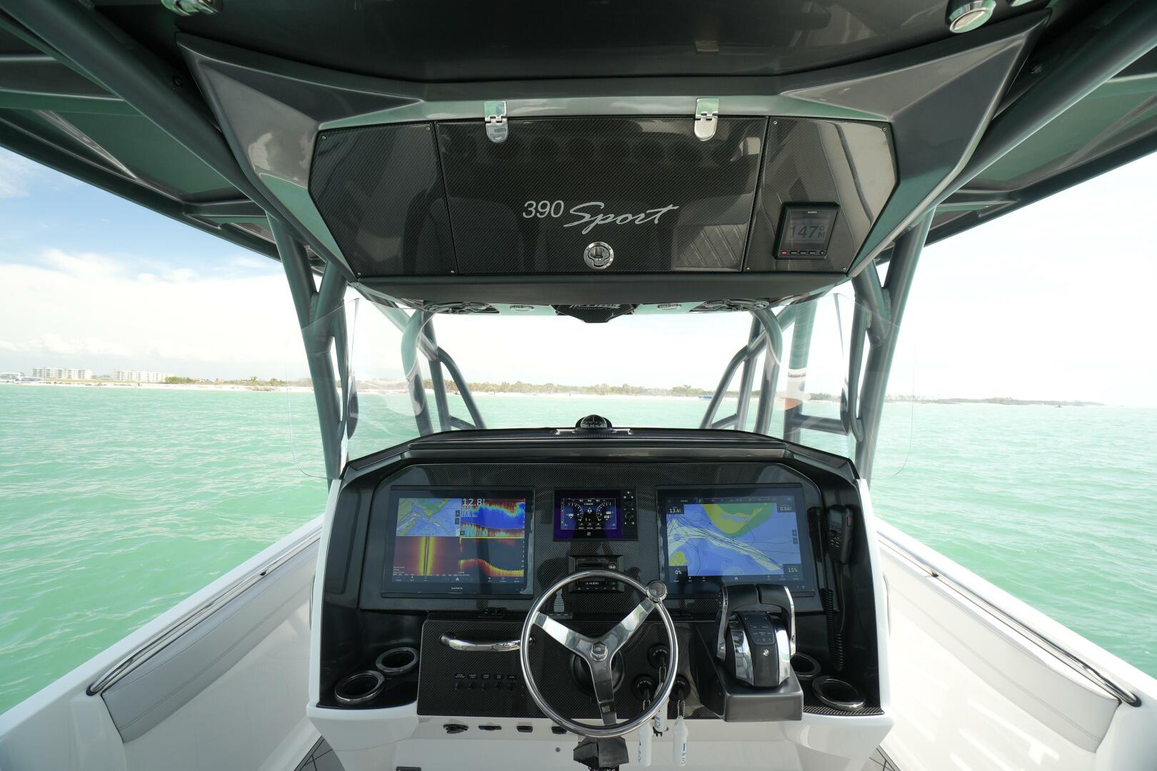 Slide: The Image of Nor-Tech 390 Sport 2020 - 5178216