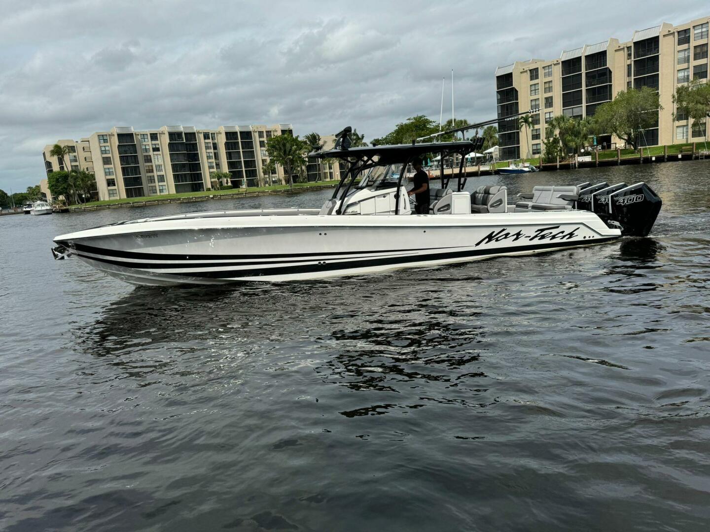 Slide: The Image of Nor-Tech 392 Super Fish 2024 - 4747795