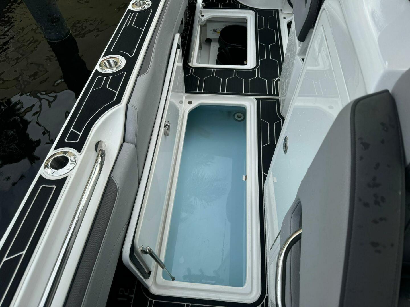 Slide: The Image of Nor-Tech 392 Super Fish 2024 - 4747820