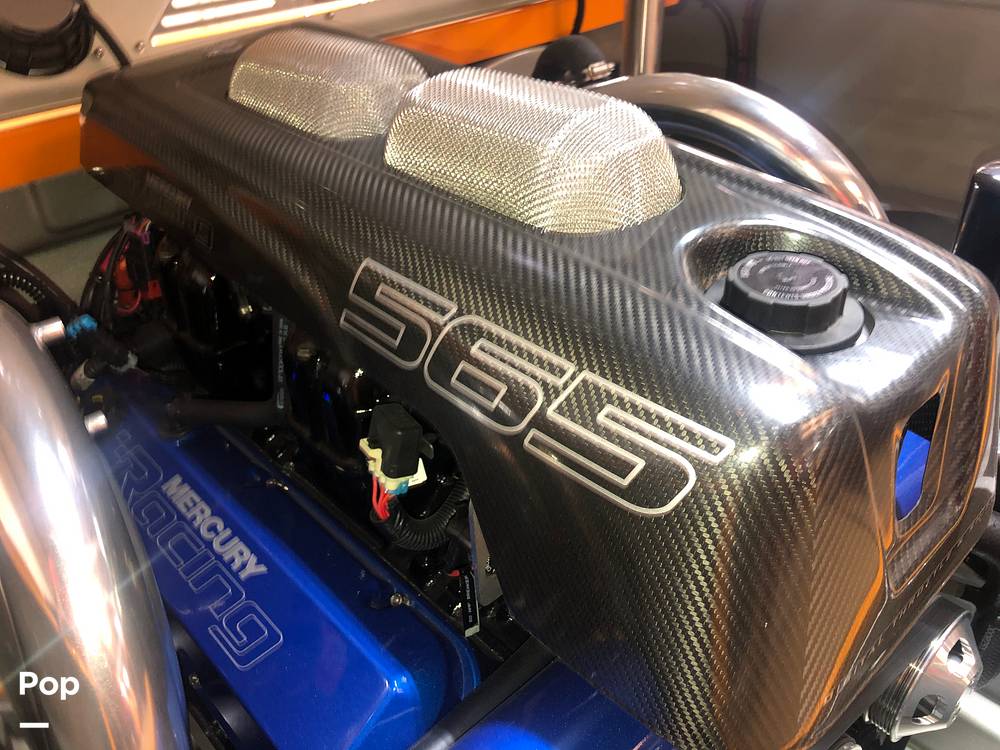 Slide: The Image of 565 HP - 12775359