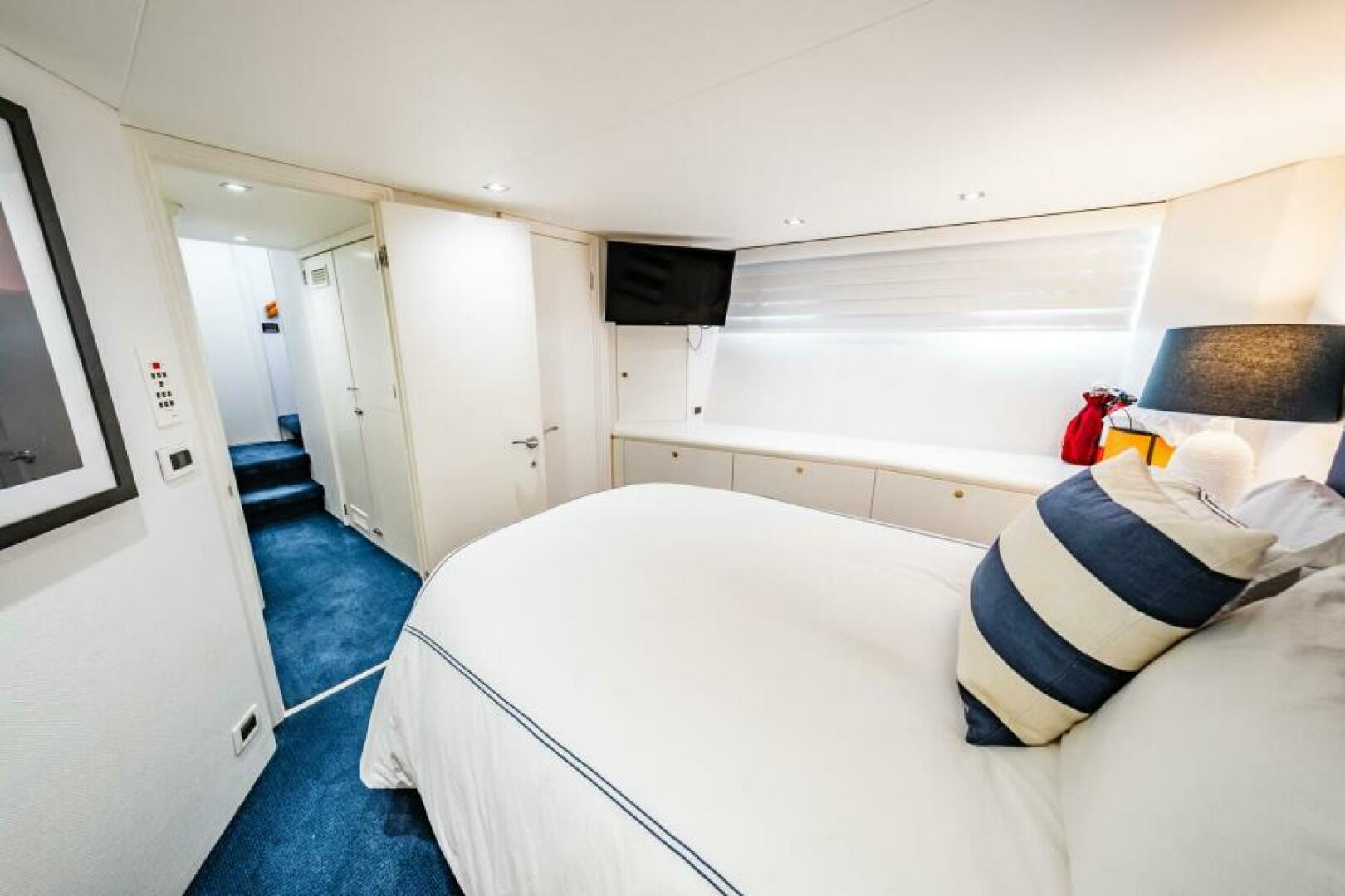 Slide: The Image of Forward Cabin Looking Aft    - 4935371