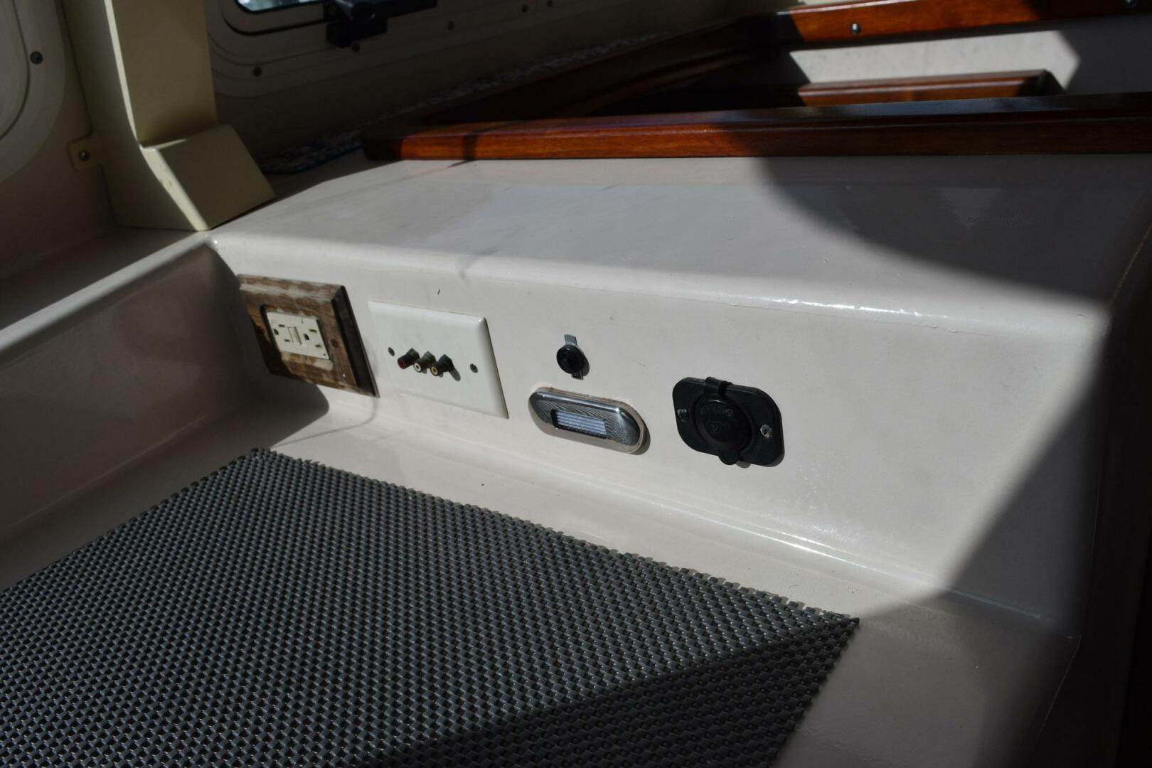 Slide: The Image of Northern Bay 38 Sportfish 2009 - 4193079