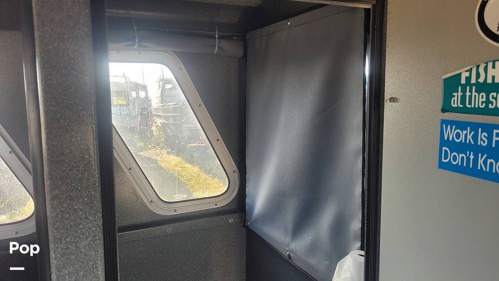 Slide: The Image of North River 28 Sounder 2018 - 14738166