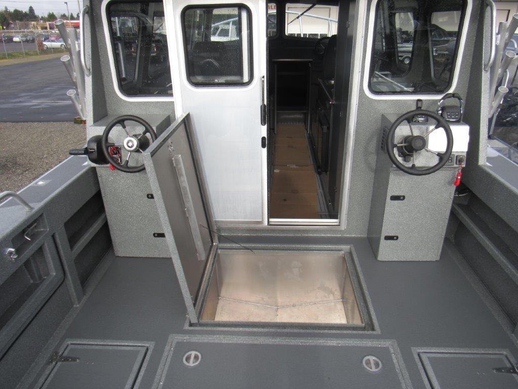 Slide: The Image of North River SEAHAWK OS 3100 SXL 2025 - 12