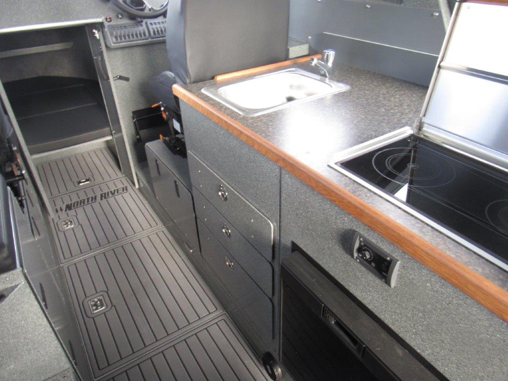 Slide: The Image of North River SEAHAWK OS 3100 SXL 2025 - 19