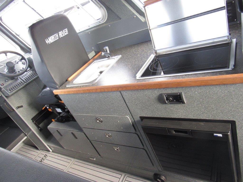 Slide: The Image of North River SEAHAWK OS 3100 SXL 2025 - 20