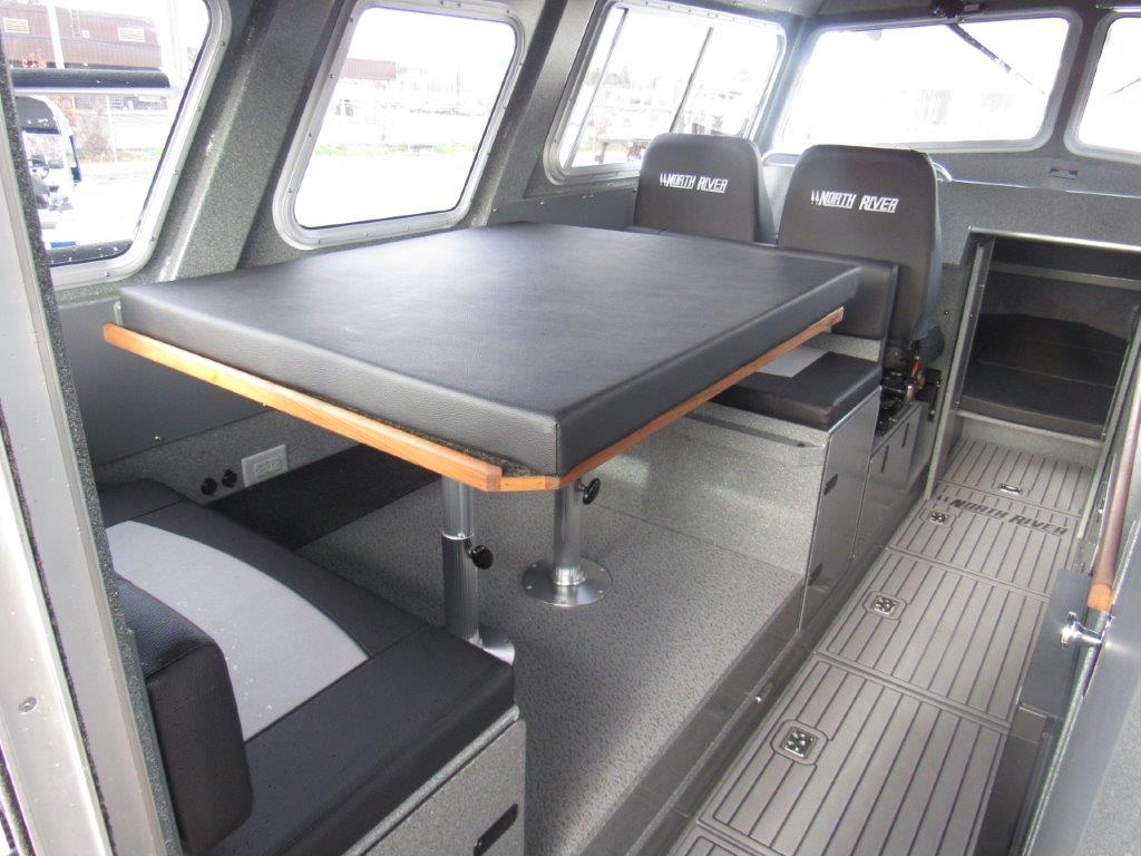 Slide: The Image of North River SEAHAWK OS 3100 SXL 2025 - 21