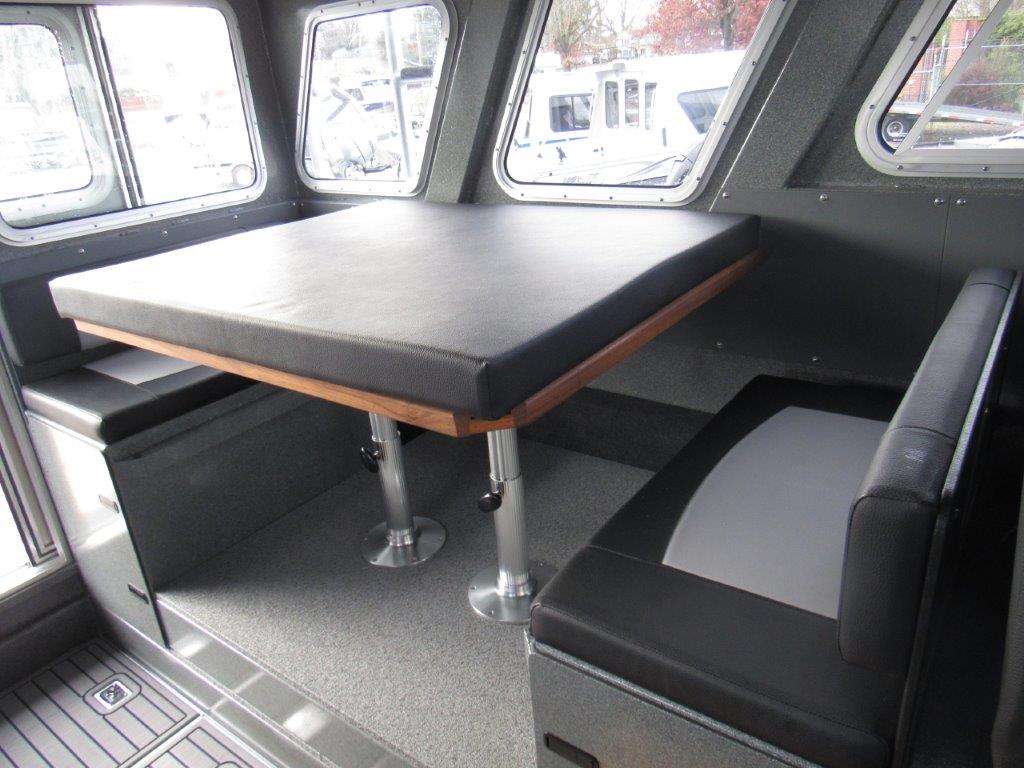 Slide: The Image of North River SEAHAWK OS 3100 SXL 2025 - 22
