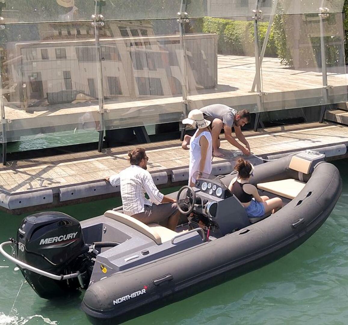 Slide: The Image of North Star Axis 4.2 2023 - 5500904