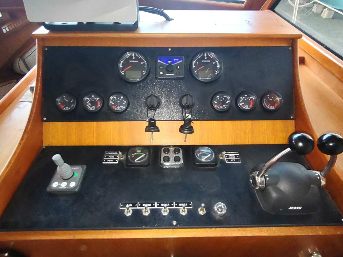 Slide: The Image of Nova 48 Cockpit 1986 - 5045817