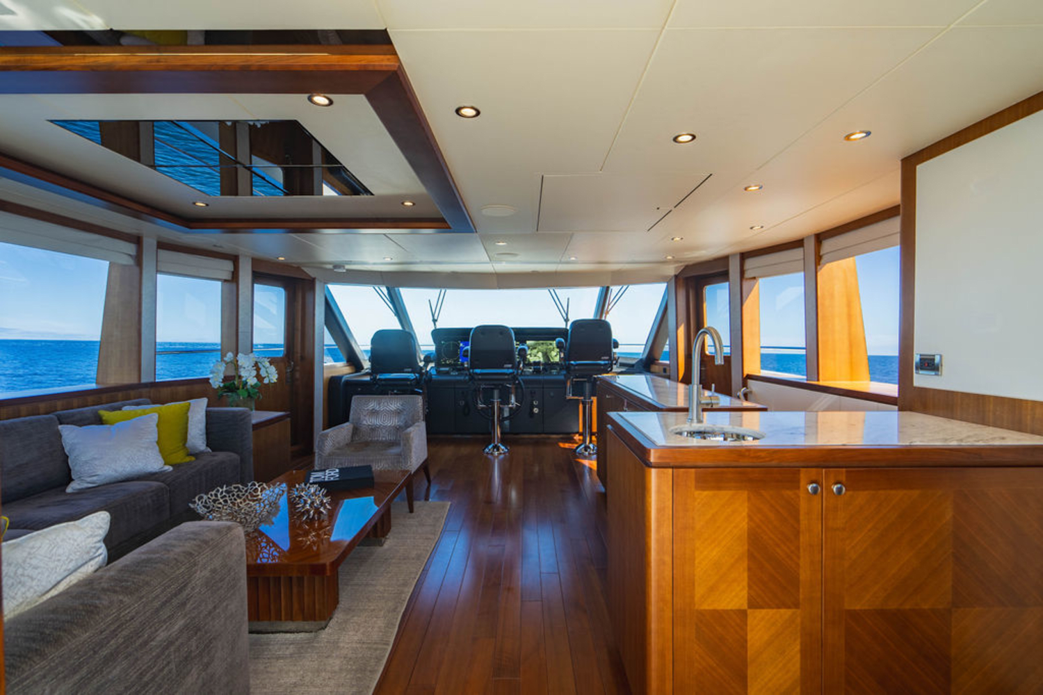 Slide: The Image of Ocean Alexander 100 2018 - 15