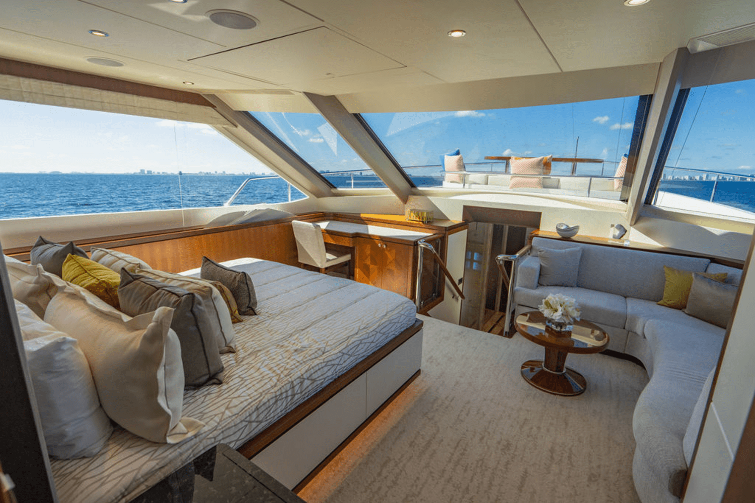 Slide: The Image of Ocean Alexander 100 2018 - 29