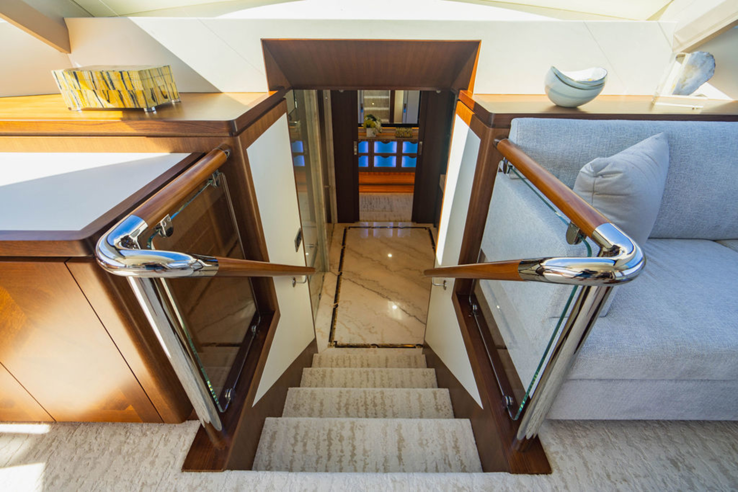 Slide: The Image of Ocean Alexander 100 2018 - 33
