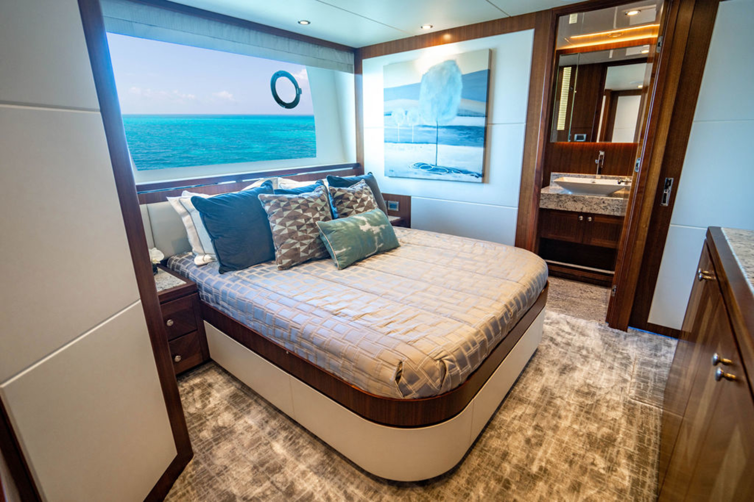 Slide: The Image of Ocean Alexander 100 2018 - 40