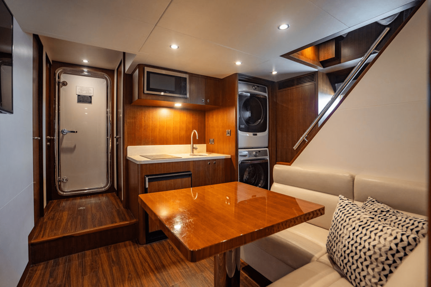 Slide: The Image of Ocean Alexander 100 2018 - 51