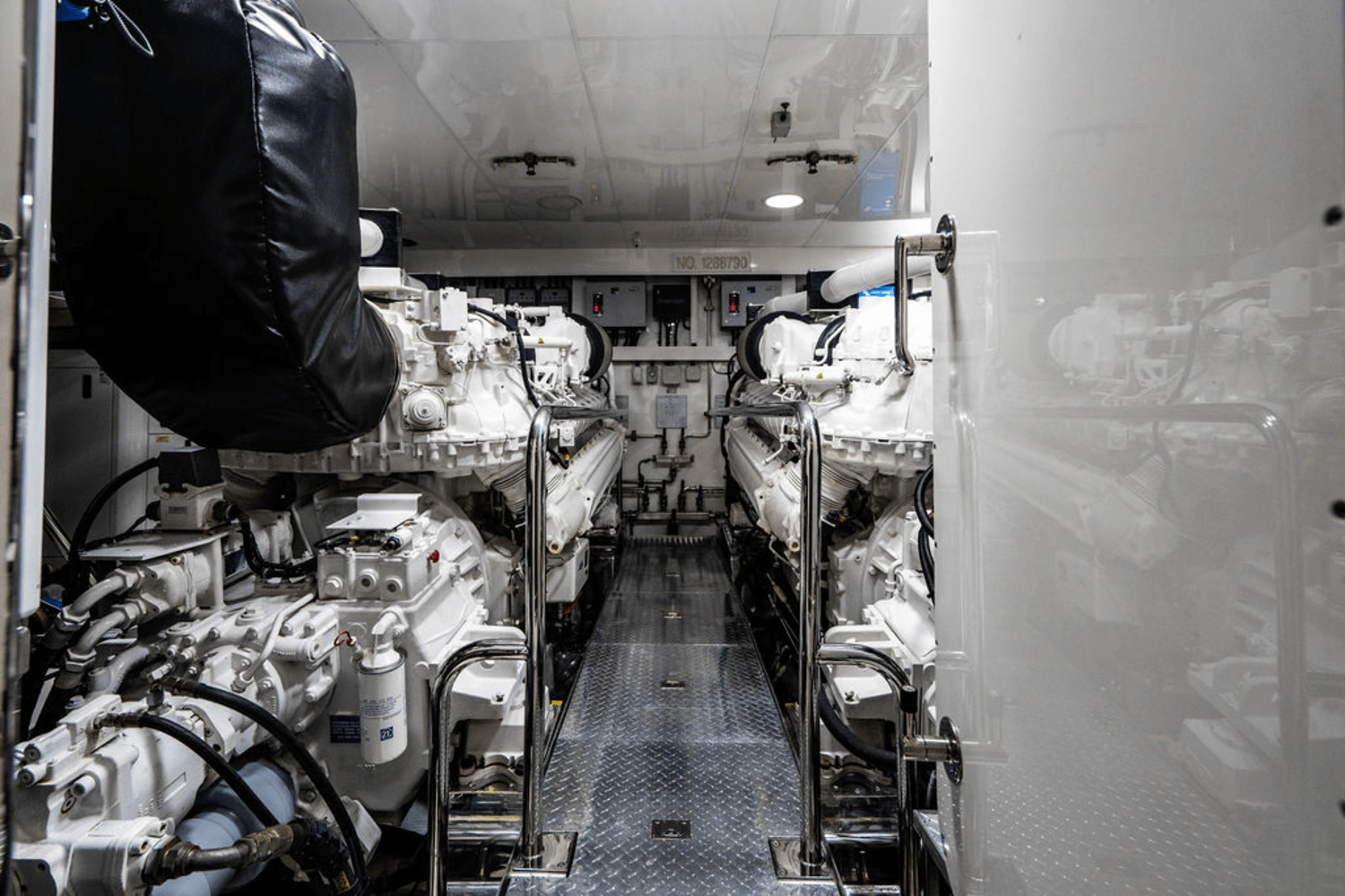 Slide: The Image of Ocean Alexander 100 2018 - 52