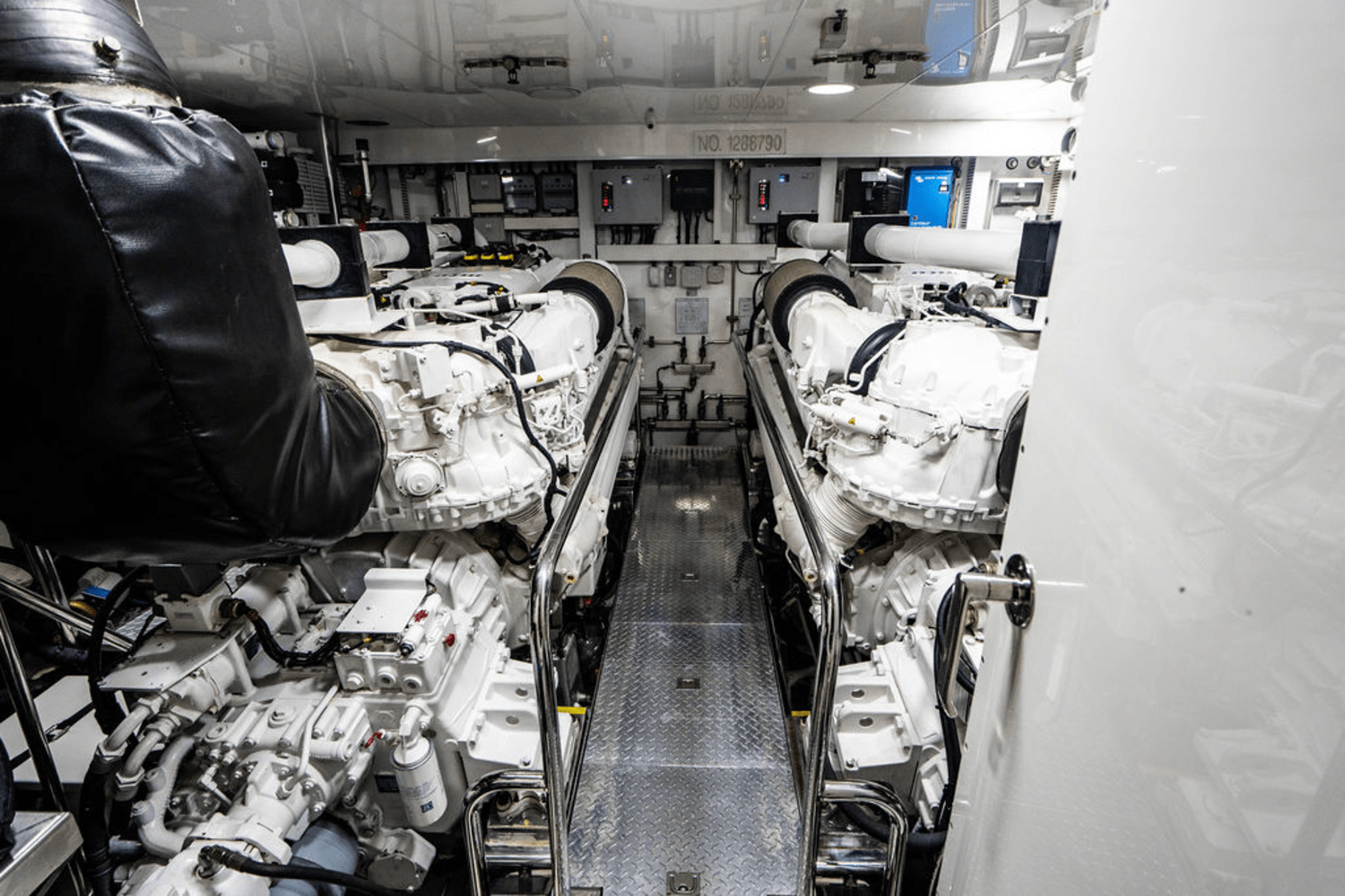 Slide: The Image of Ocean Alexander 100 2018 - 53