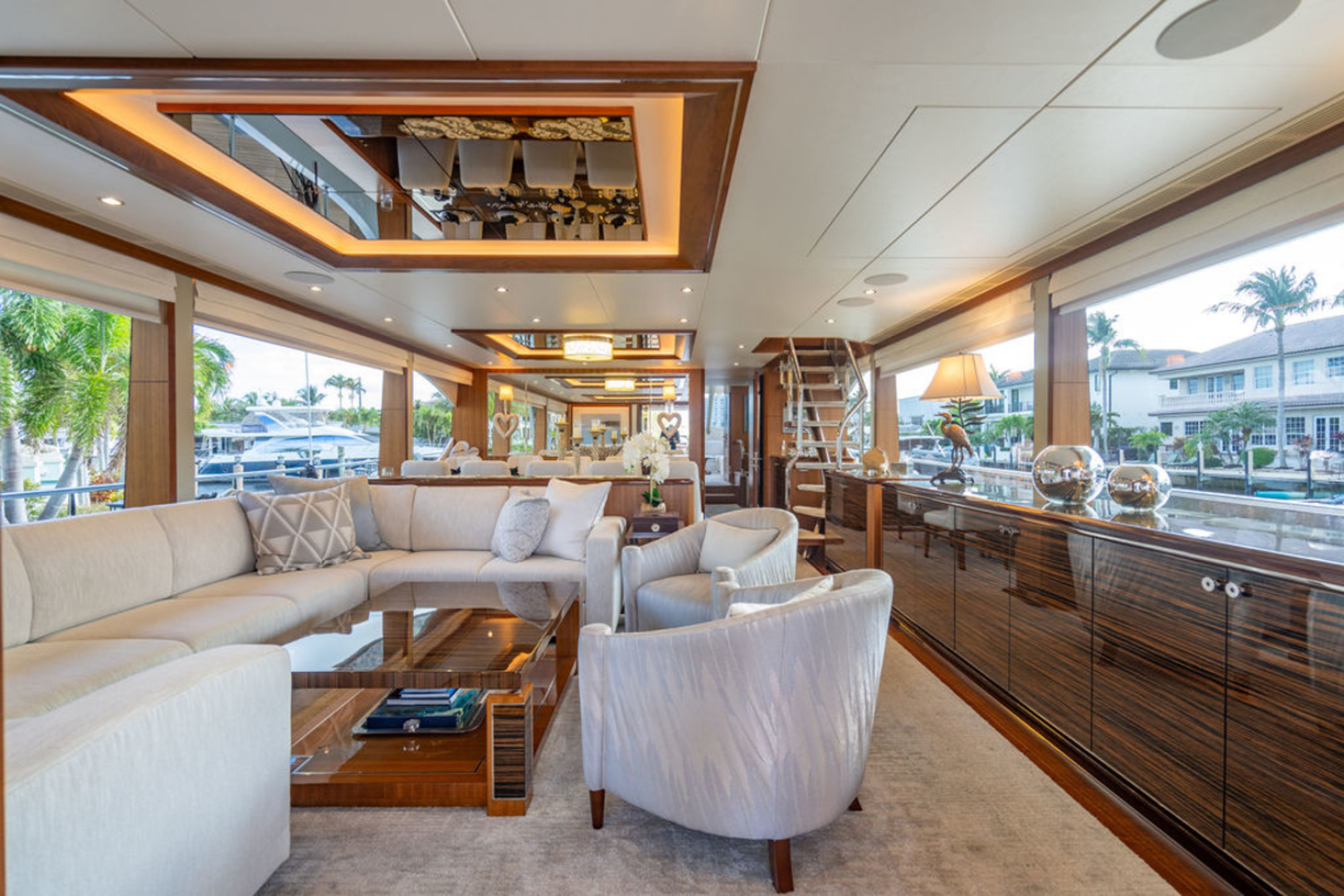 Slide: The Image of Ocean Alexander 100 MY 2020 - 4964080
