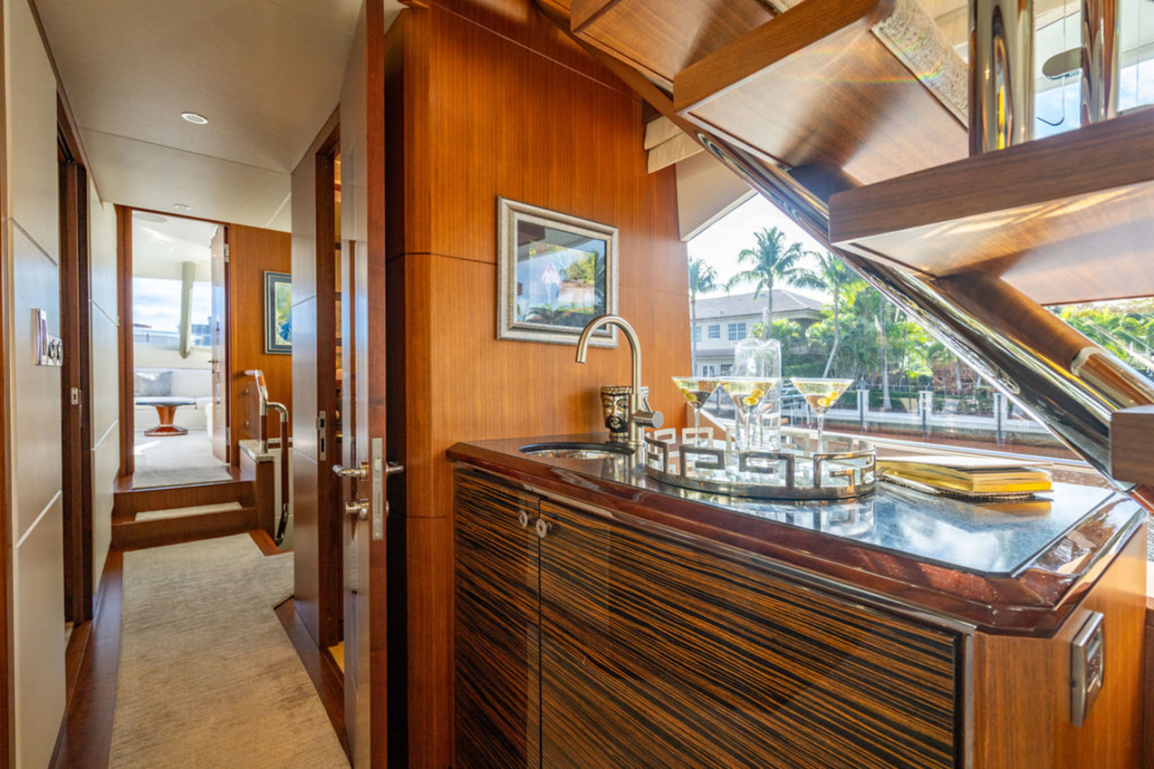Slide: The Image of Ocean Alexander 100 MY 2020 - 4964087