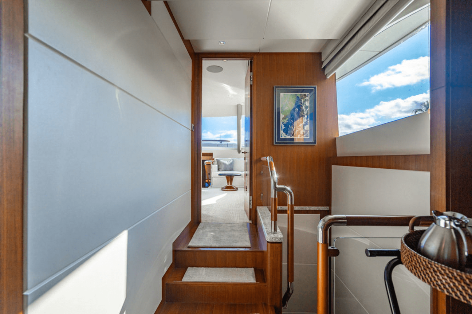 Slide: The Image of Ocean Alexander 100 MY 2020 - 4964094