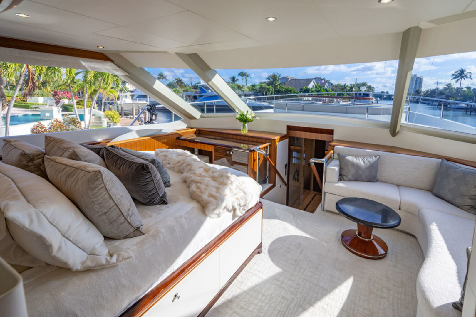 Slide: The Image of Ocean Alexander 100 MY 2020 - 4964095