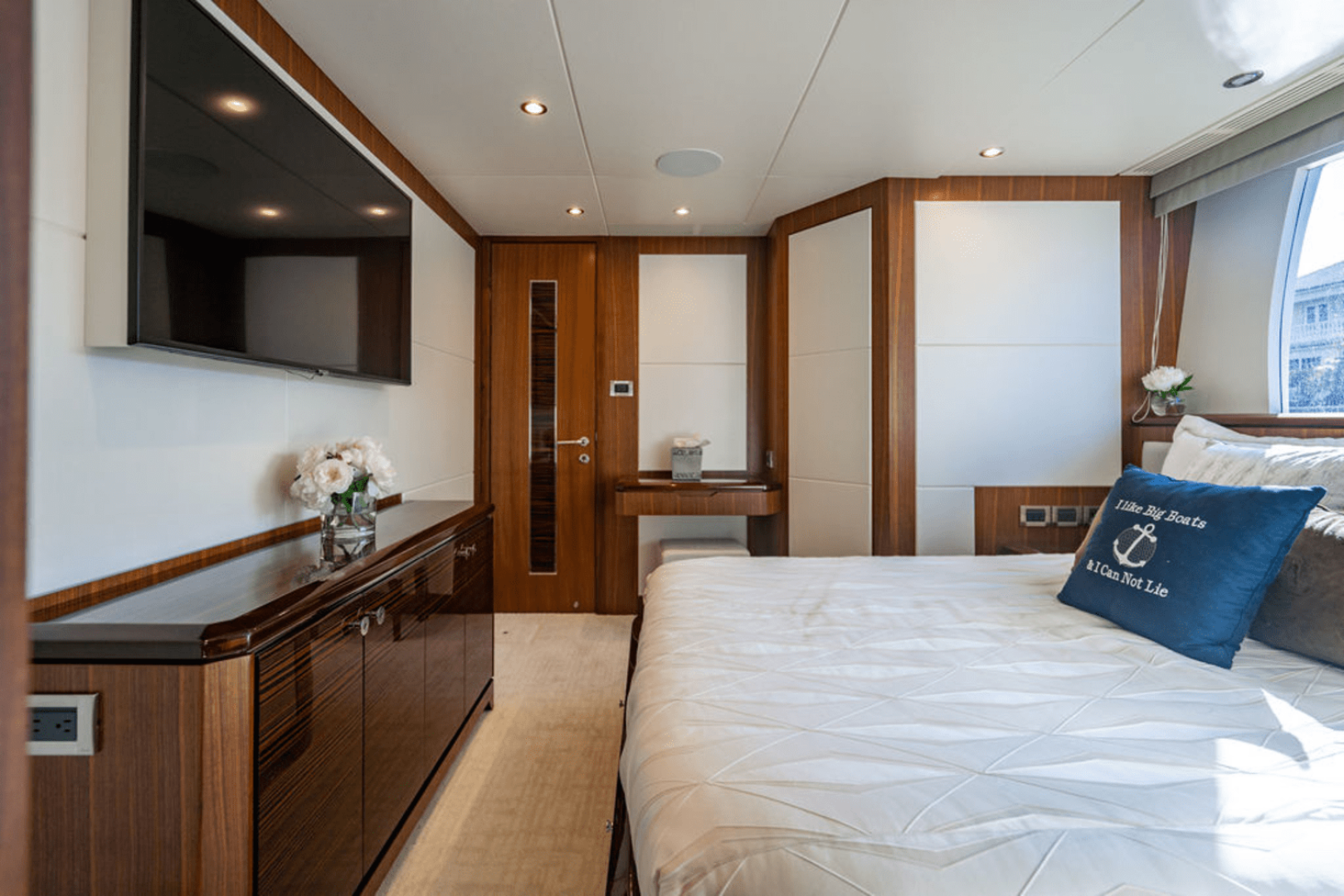 Slide: The Image of Ocean Alexander 100 MY 2020 - 4964108