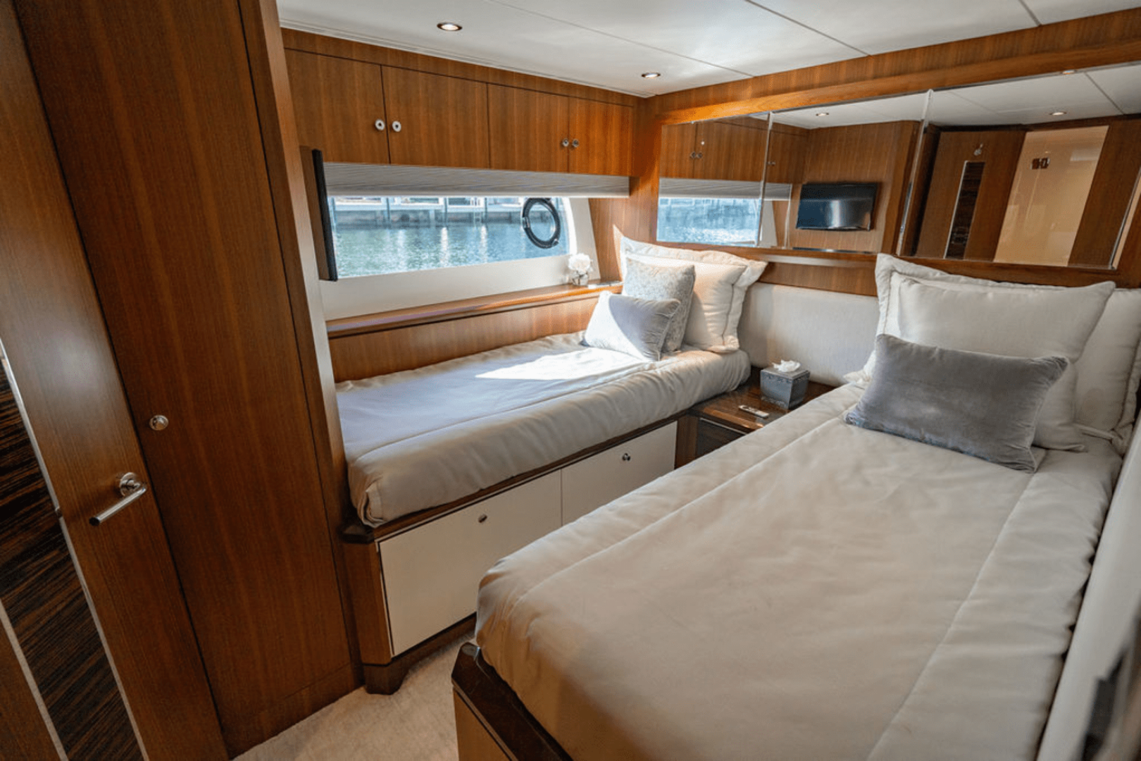 Slide: The Image of Ocean Alexander 100 MY 2020 - 4964118