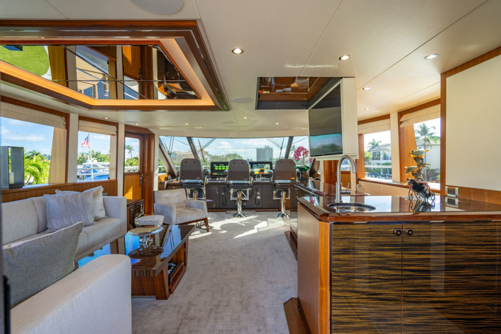 Slide: The Image of Ocean Alexander 100 MY 2020 - 4964124