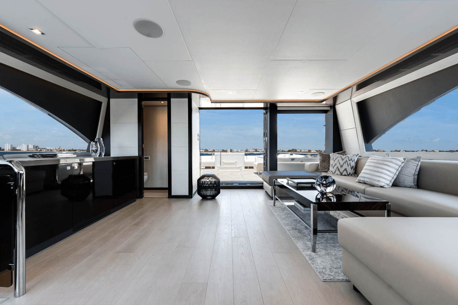 Slide: The Image of Ocean Alexander 28 Explorer 2023 - 31